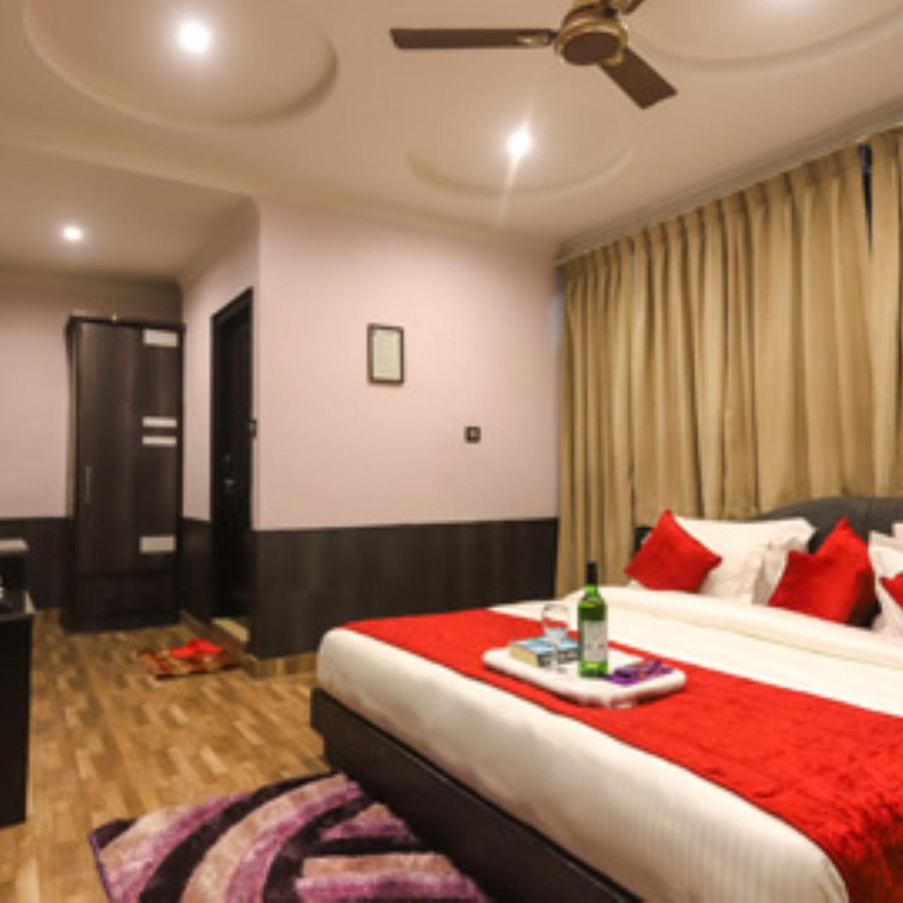 Hotel Holiday Hill, Near Mall Road, Mcleodganj# Parking#Restaurant Dharamshala Ngoại thất bức ảnh