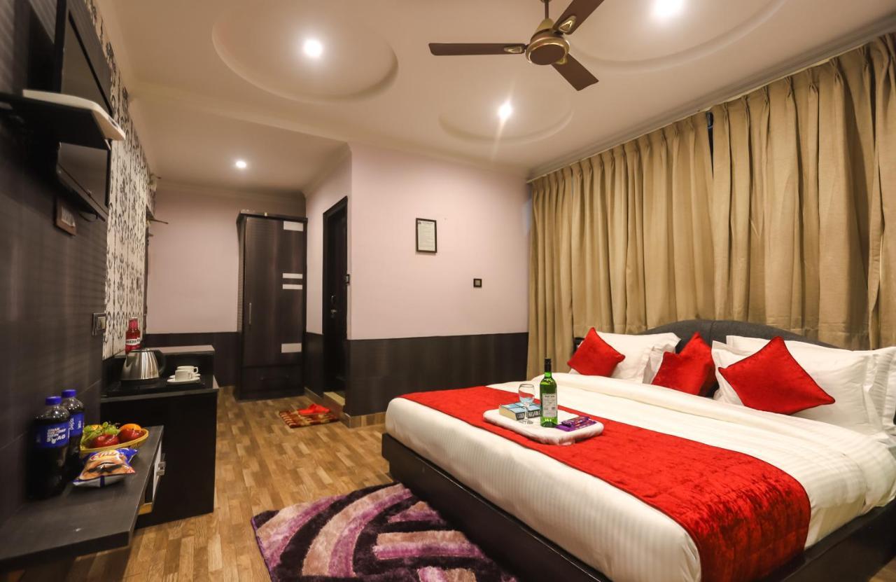 Hotel Holiday Hill, Near Mall Road, Mcleodganj# Parking#Restaurant Dharamshala Ngoại thất bức ảnh