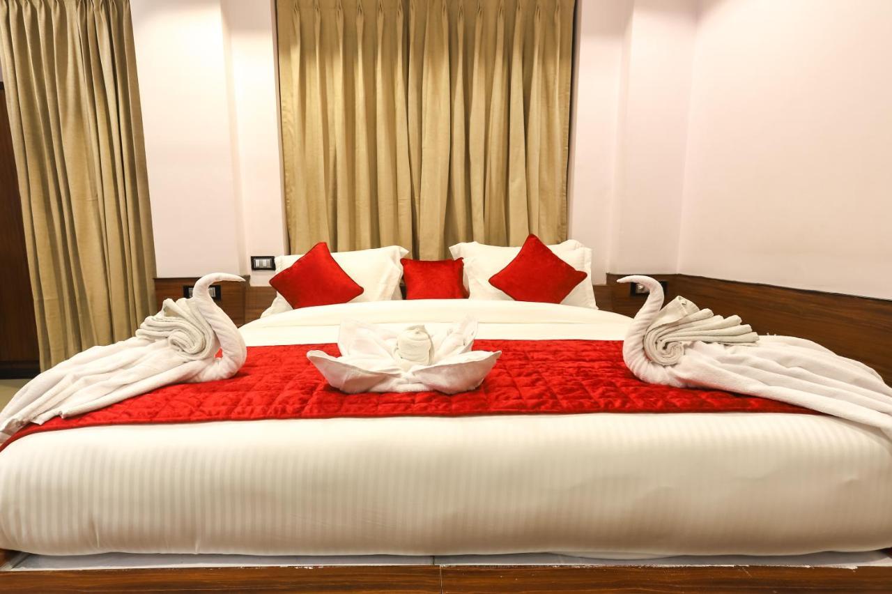 Hotel Holiday Hill, Near Mall Road, Mcleodganj# Parking#Restaurant Dharamshala Ngoại thất bức ảnh