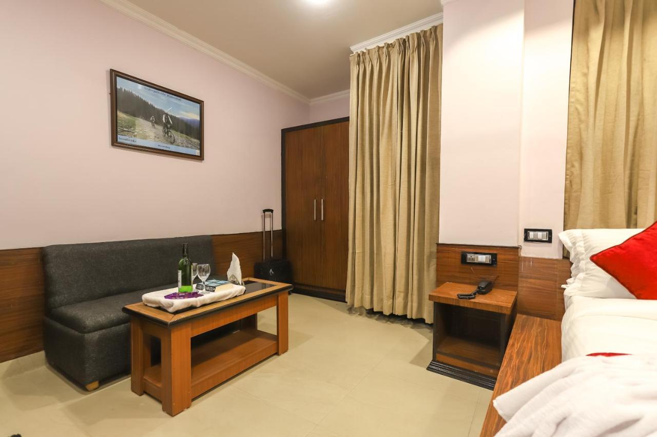 Hotel Holiday Hill, Near Mall Road, Mcleodganj# Parking#Restaurant Dharamshala Ngoại thất bức ảnh