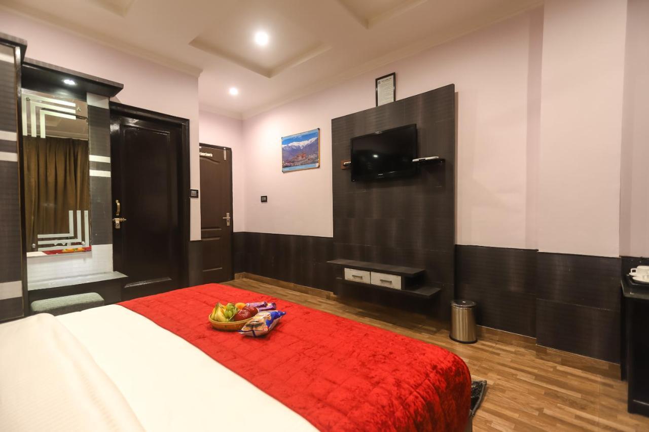 Hotel Holiday Hill, Near Mall Road, Mcleodganj# Parking#Restaurant Dharamshala Ngoại thất bức ảnh